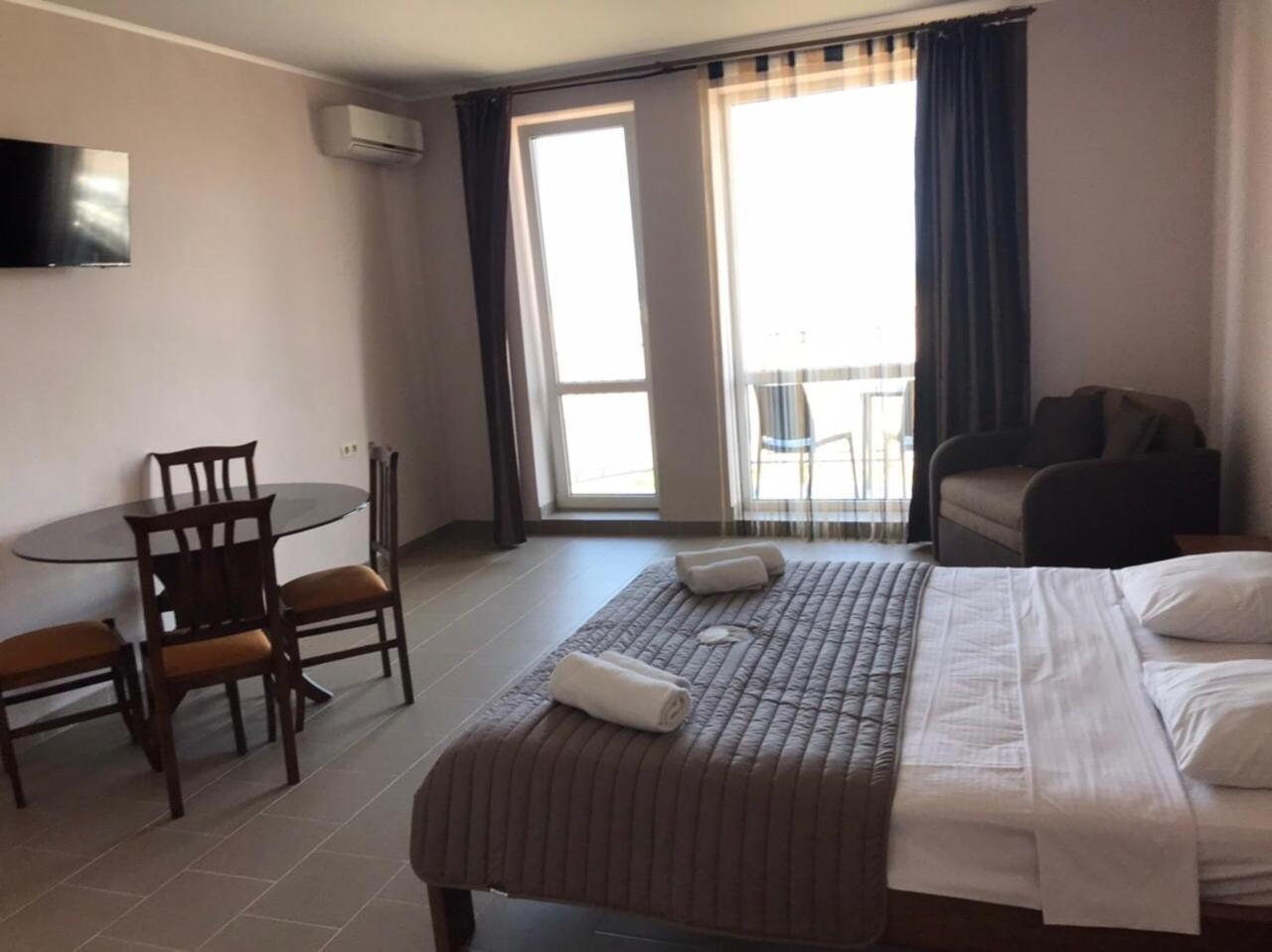 Hotel Golden Beach Zatoka Buitenkant foto