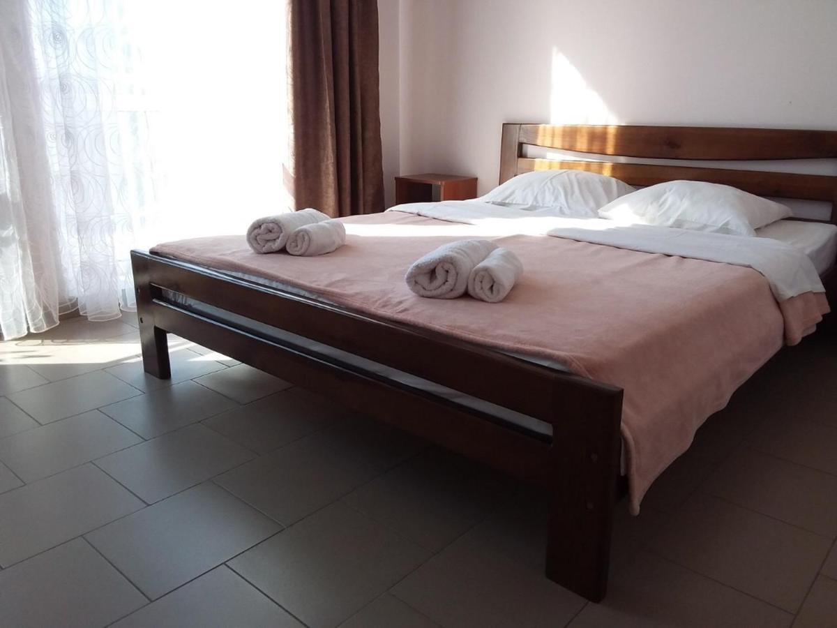 Hotel Golden Beach Zatoka Buitenkant foto